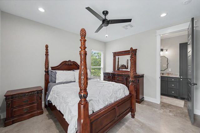 7093 Texas Trace, Montgomery, TX 77316