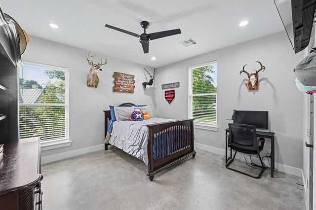 7093 Texas Trace, Montgomery, TX 77316