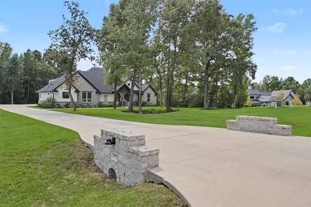 7093 Texas Trace, Montgomery, TX 77316