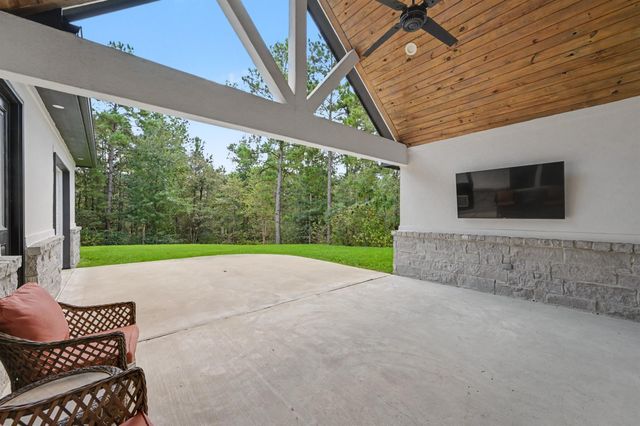 7093 Texas Trace, Montgomery, TX 77316