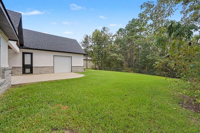 7093 Texas Trace, Montgomery, TX 77316