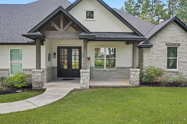 7093 Texas Trace, Montgomery, TX 77316