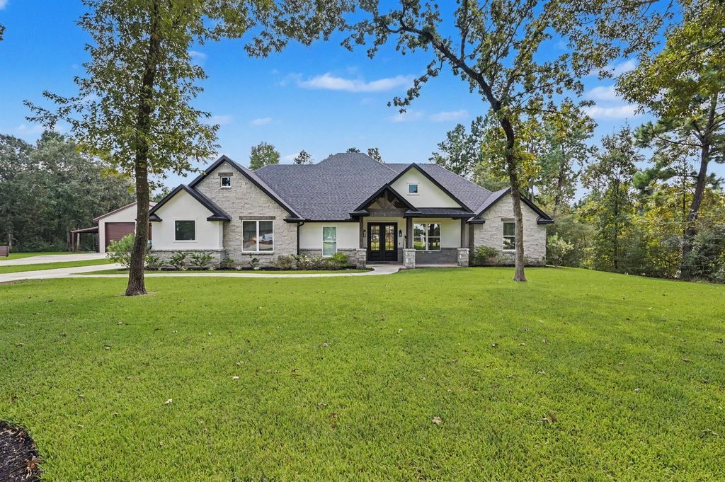 7093 Texas Trace, Montgomery, TX 77316