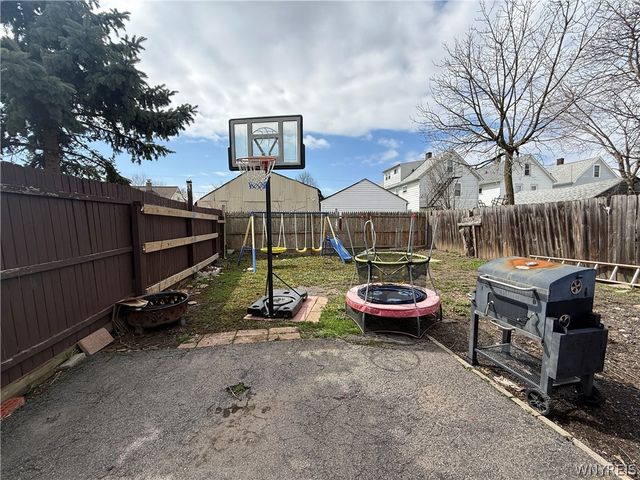 349 Riverside Avenue, Buffalo, NY 14207