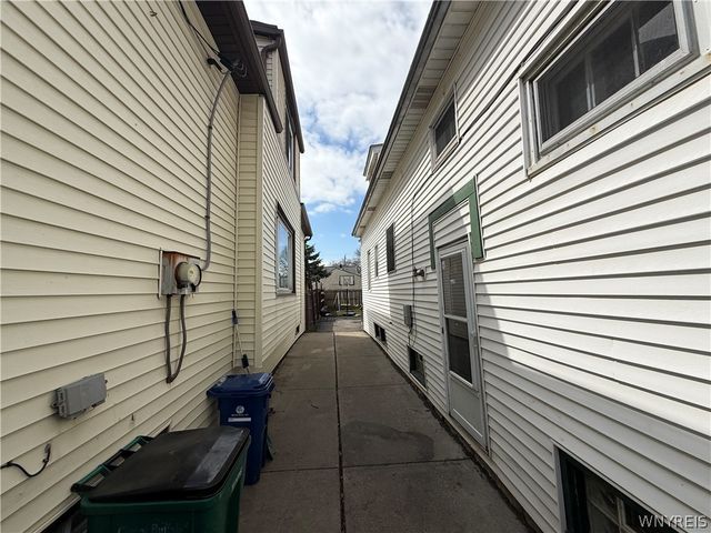 349 Riverside Avenue, Buffalo, NY 14207