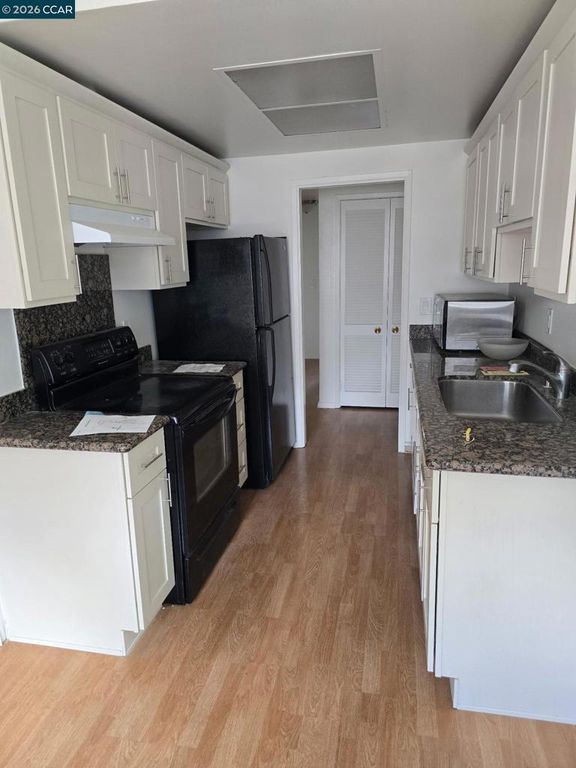 Image 5 of property listing at 1091 Mohr Lane C, Concord, CA 94518