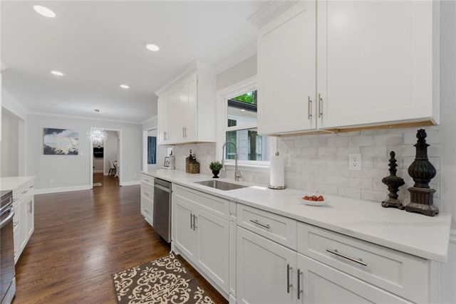 1731 E Bank Drive, Marietta, GA 30068