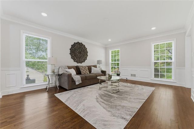 1731 E Bank Drive, Marietta, GA 30068