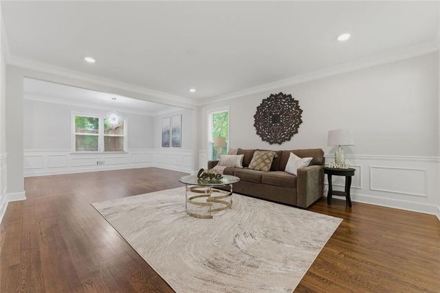 1731 E Bank Drive, Marietta, GA 30068