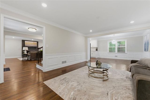 1731 E Bank Drive, Marietta, GA 30068