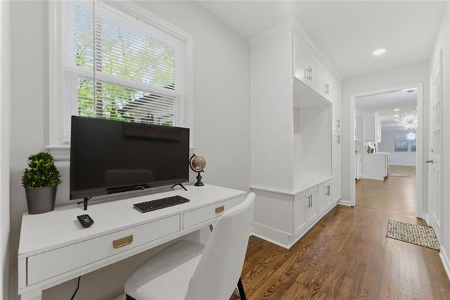 1731 E Bank Drive, Marietta, GA 30068