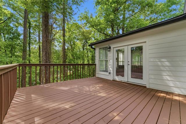 1731 E Bank Drive, Marietta, GA 30068