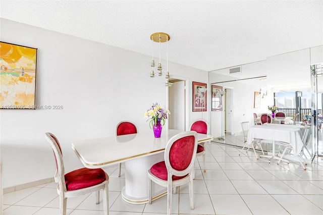 20301 W Country Club Dr 2228, Aventura, FL 33180