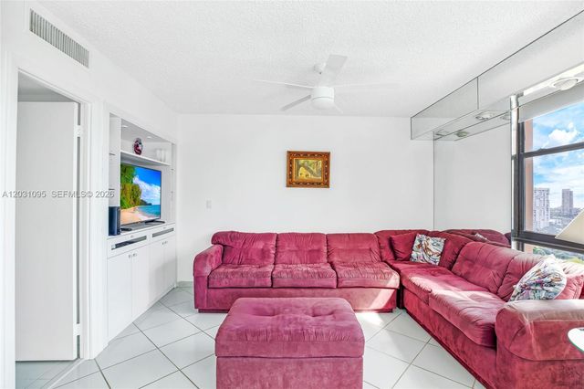 20301 W Country Club Dr 2228, Aventura, FL 33180