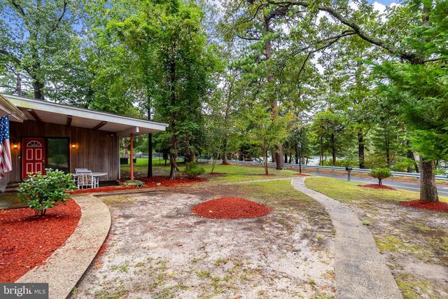 1502 S LAKESHORE DR, Browns Mills, NJ 08015