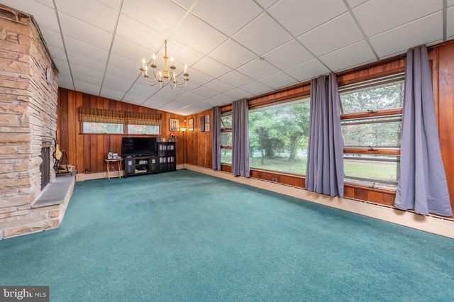 1502 S LAKESHORE DR, Browns Mills, NJ 08015