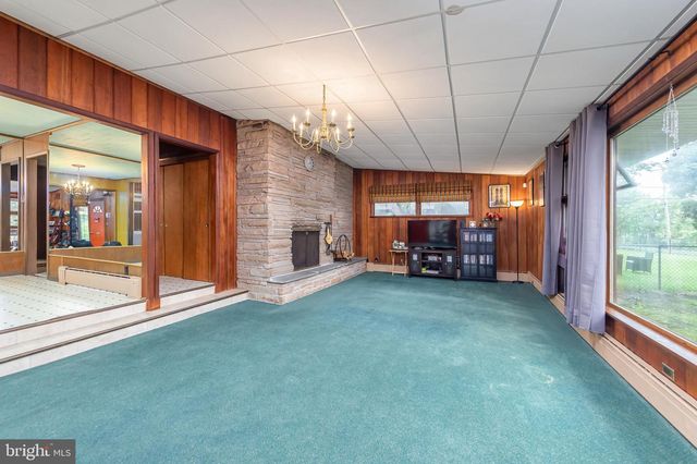 1502 S LAKESHORE DR, Browns Mills, NJ 08015