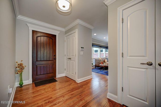 117 Elm Lane, Shrewsbury Boro, NJ 07702