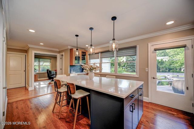 117 Elm Lane, Shrewsbury Boro, NJ 07702