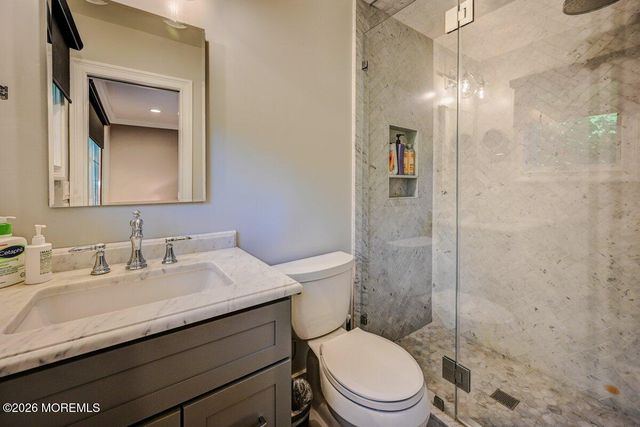 117 Elm Lane, Shrewsbury Boro, NJ 07702