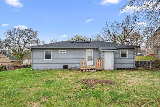 6121 Cleveland Avenue, Kansas City, KS 66104