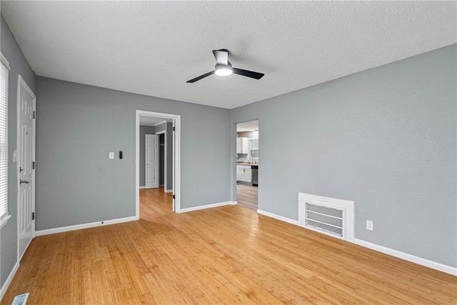 6121 Cleveland Avenue, Kansas City, KS 66104