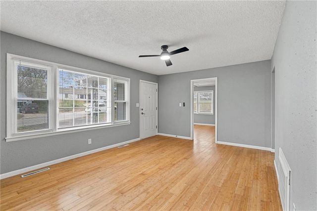 6121 Cleveland Avenue, Kansas City, KS 66104