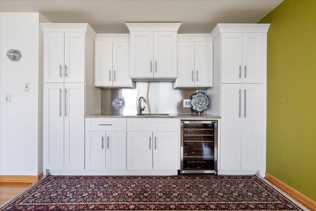5201 S Cornell Avenue 22A-B, Chicago, IL 60615