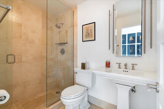5201 S Cornell Avenue 22A-B, Chicago, IL 60615