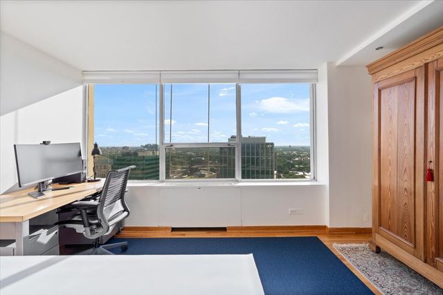 5201 S Cornell Avenue 22A-B, Chicago, IL 60615