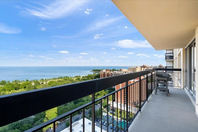 5201 S Cornell Avenue 22A-B, Chicago, IL 60615