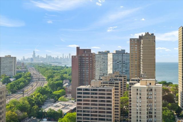 5201 S Cornell Avenue 22A-B, Chicago, IL 60615