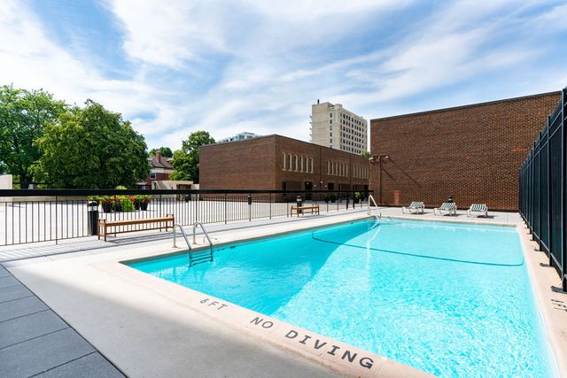 5201 S Cornell Avenue 22A-B, Chicago, IL 60615