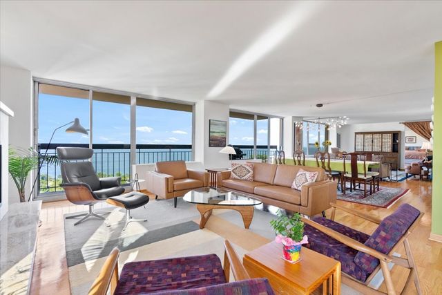 5201 S Cornell Avenue 22A-B, Chicago, IL 60615