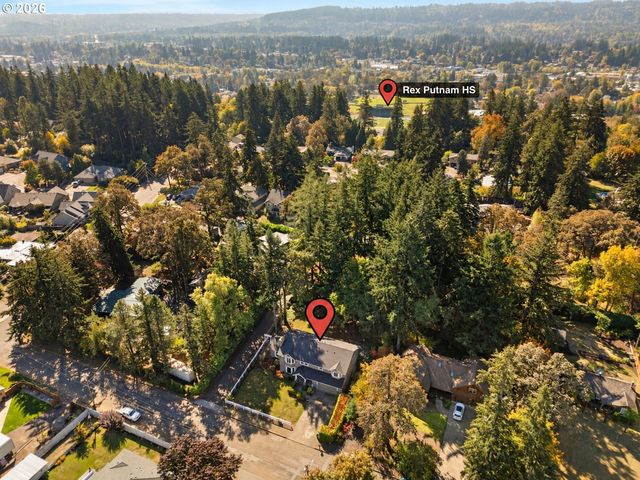 16565 Se WARNOCK Ln, Milwaukie, OR 97267