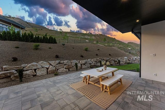 3750 E Barber Drive, Boise, ID 83716