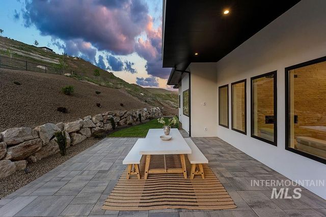 3750 E Barber Drive, Boise, ID 83716
