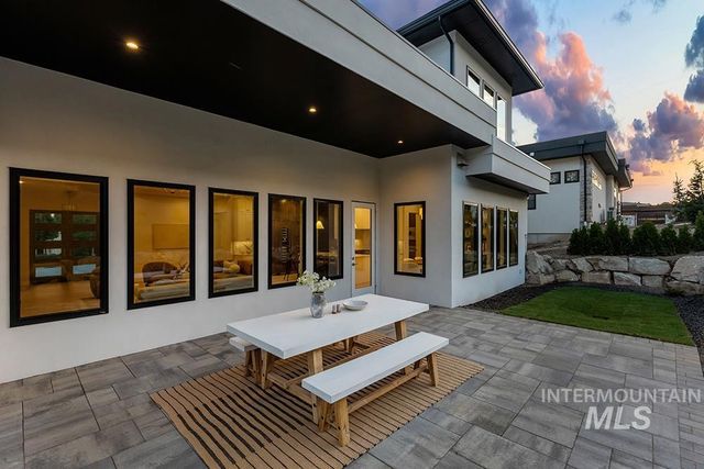 3750 E Barber Drive, Boise, ID 83716