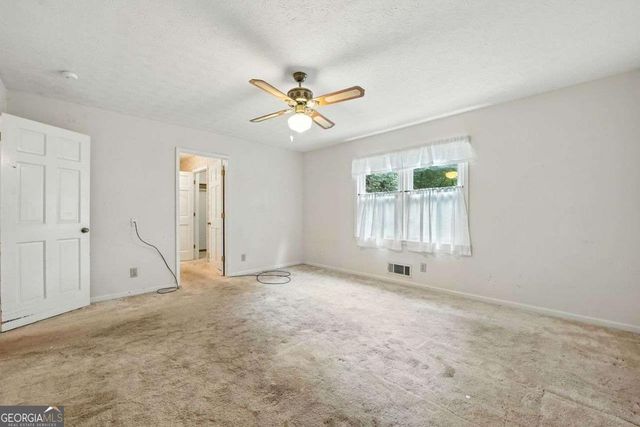 1336 Janmar Road, Snellville, GA 30078