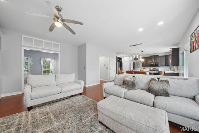 846 Pheasant Woods Drive, Manchester, MO 63021