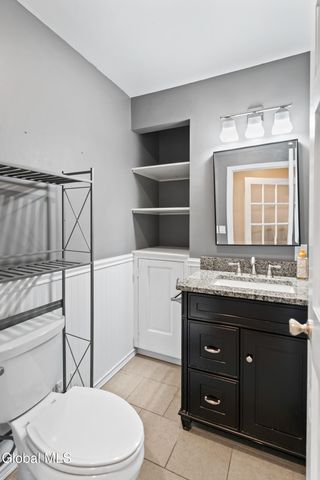 9 Van Dyke Avenue, Amsterdam, NY 12010