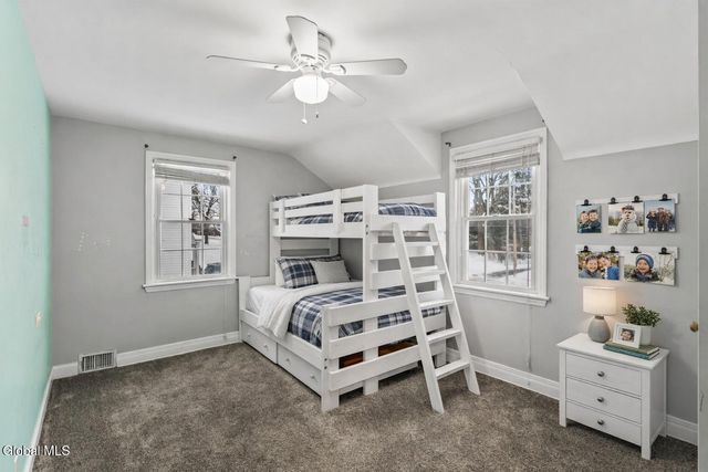 9 Van Dyke Avenue, Amsterdam, NY 12010