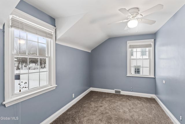 9 Van Dyke Avenue, Amsterdam, NY 12010