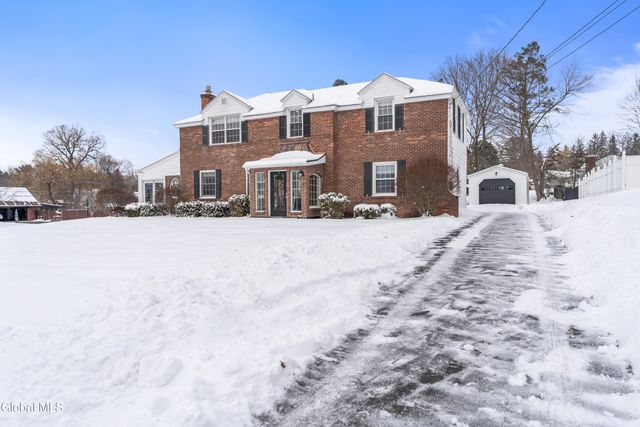 9 Van Dyke Avenue, Amsterdam, NY 12010