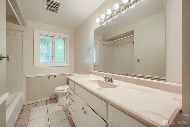7017 S Bell Street, Tacoma, WA 98408