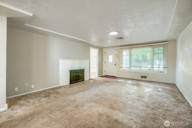 7017 S Bell Street, Tacoma, WA 98408