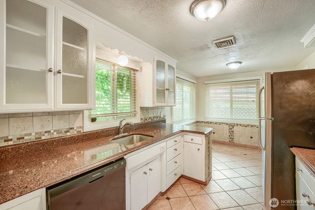 7017 S Bell Street, Tacoma, WA 98408