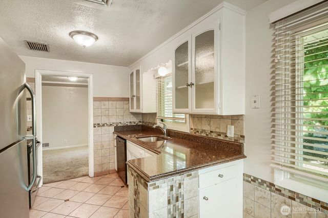 7017 S Bell Street, Tacoma, WA 98408