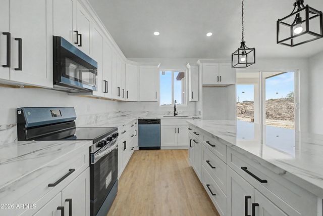 32959 W ELWOOD Street, Tonopah, AZ 85354