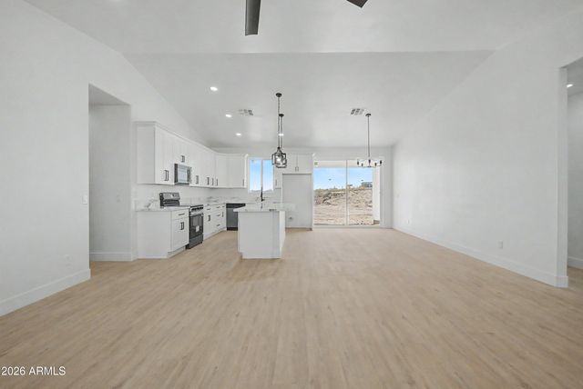 32959 W ELWOOD Street, Tonopah, AZ 85354